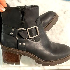 Lucky Brand lug sole moto style boots
